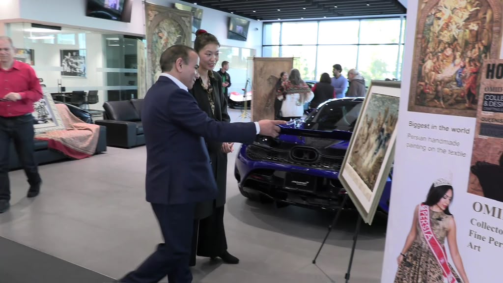 Exhibition tour
